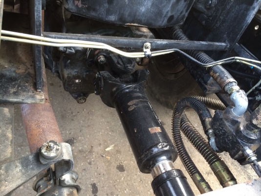 ขายด่วนเม็กก้า 260แรง ดั้มเนียมเกษตรอู่ธวัชชัยการช่าง รถสวยมาก