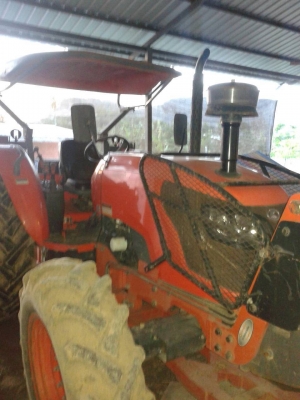 ขายรถไถคูโบต้า 8540 มีดันหน้าอย่างเดียว ใช้งานแค่829ชั่วโมงเอกสารเล่มทะเบียน ขาย750000 ขายรถไถคูโบต้า 8540 มีดันหน้าอย่างเดียว ใช้งานแค่829ชั่วโมงเอกสารเล่มทะเบียน ขาย750000