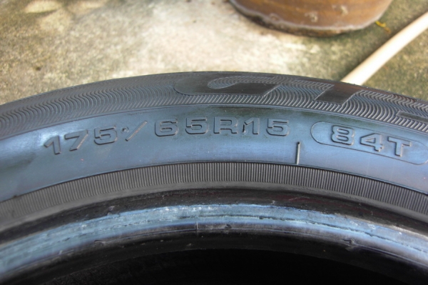 ยาง Goodyear 175/65 R15 (ขายแล้ว)