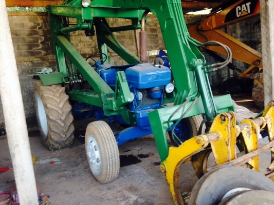 ขายด่วนรถไถ77T3ติดคีบอวยชัยใช้ได้2ปีสภาพสวยพร้อมใช้งาน