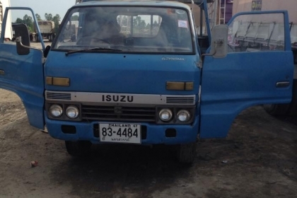 นาทีทอง!! ขายด่วน!! รถหกล้อ ISUZU นาทีทอง!! ขายด่วน!! รถหกล้อ ISUZU