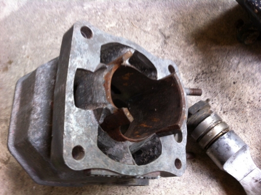 ขายเสื้อสูบTZRพร้อมชุดวาวล์