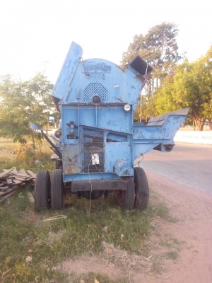 ขายรถนวดข้าวเครื่องอีซูซุ100แรงฝาขาวช่วงล่างโตโยต้าหกล้อ100แรงยางดีหกเส็น เครื่องเกียร์ดีขายด่วน69000บาทราคาตัดเลยครับถูกสุดคุ้ม ขายรถนวดข้าวเครื่องอีซูซุ100แรงฝาขาวช่วงล่างโตโยต้าหกล้อ100แรงยางดีหกเส็น เครื่องเกียร์ดีขายด่วน69000บาทราคาตัดเลยครับถูกสุดคุ้ม