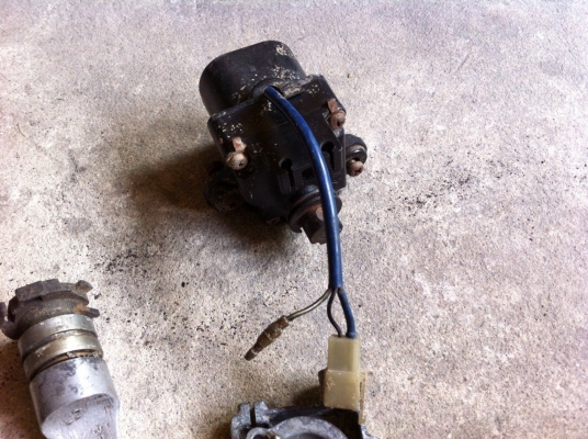 ขายเสื้อสูบTZRพร้อมชุดวาวล์  ขาย  1500 บาท