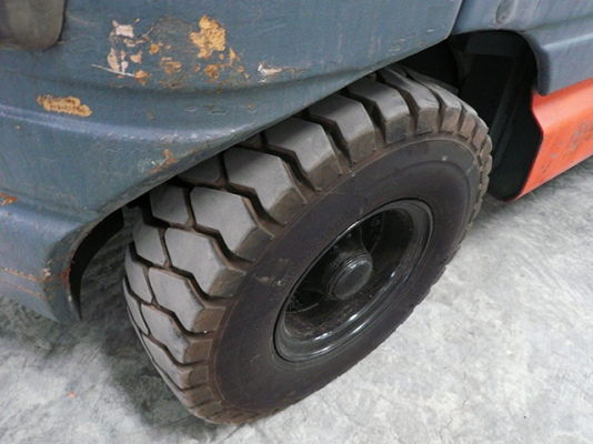 ขายรถโฟล์คลิฟท์มือสอง toyota รุ่น 6fd30 ราคา 399,000 บาท นำเข้าจากประเทศญี่ปุ่น 100\% ไม่เคยใช้งานในไทย ขายรถโฟล์คลิฟท์มือสอง toyota รุ่น 6fd30 ราคา 399,000 บาท นำเข้าจากประเทศญี่ปุ่น 100\% ไม่เคยใช้งานในไทย