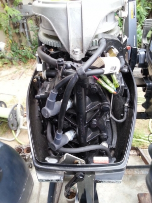 ขายเครื่องเรือ Mercury 15 HP , 30HP ขายเครื่องเรือ Mercury 15 HP , 30HP