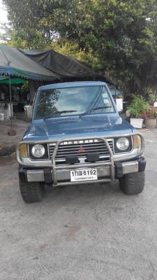 ปาเจโร่เหลี่ยม 178000 บาท