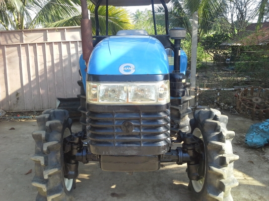 ขาย CHAMP MX 6255  4wD สวยๆ เดิมๆ คับ ขาย 175000 คับ