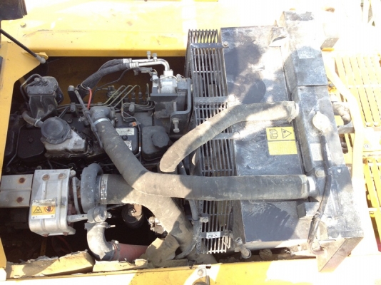 รถขุดล้อยาง Komatsu PW200-7K สินค้าถึงโกดังเราในไทยแล้วค่ะ สนใจโทร. 080-6565422 (หนิง)