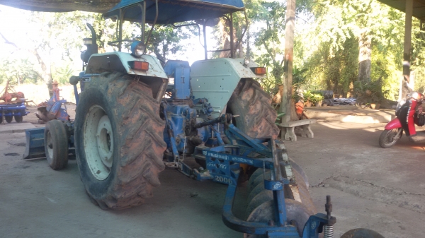 ขายรถไถฟรอค์77 พร้อมใช้งานราคาต่อรองได้นะครับ