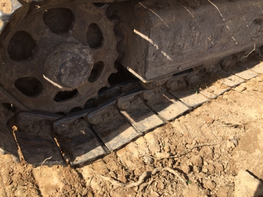 แมคโฮขนาด60 HITACHI UH รถคีบไม้ สภาพดี สีไม่สวย.รถสภาพแห้ง.เอวแน่น เครื่องดี.ISUZU. แมคโฮขนาด60 HITACHI UH รถคีบไม้ สภาพดี สีไม่สวย.รถสภาพแห้ง.เอวแน่น เครื่องดี.ISUZU.