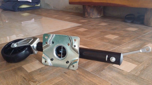 ล้อหน้าเทรลเลอร์ แบบปรับระดับได้ ขนาด 1,000 ปอนด์ ขนาดล้อ 6" สามารถยกได้ 10" ล้อหน้าเทรลเลอร์ แบบปรับระดับได้ ขนาด 1,000 ปอนด์ ขนาดล้อ 6" สามารถยกได้ 10"