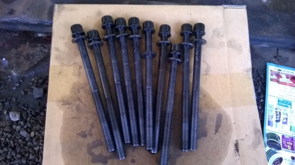 น็อตฝาสูบแท้ k20a