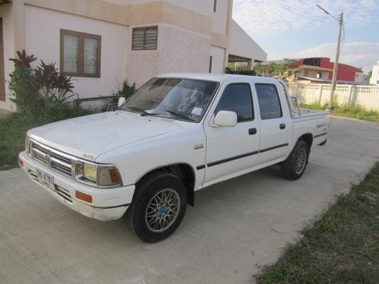 ขายถูก HILUX MIGHTY-X 4ประตู ราคา 87,000.- (ที่เชียงใหม่) ขายถูก HILUX MIGHTY-X 4ประตู ราคา 87,000.- (ที่เชียงใหม่)