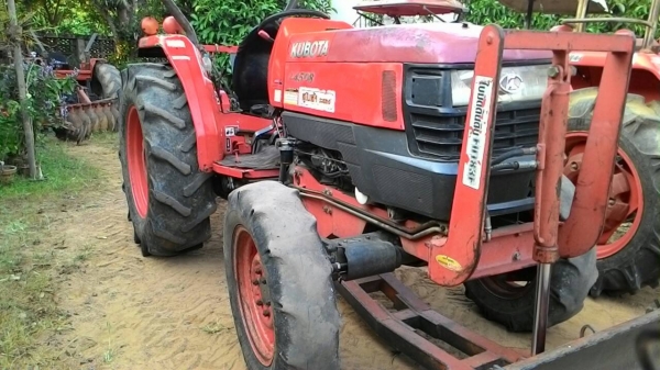 ขายรถไถ KUBOTA L4508 พร้อมดันหน้า ผาน6 รถไร่ ราคา 265,000