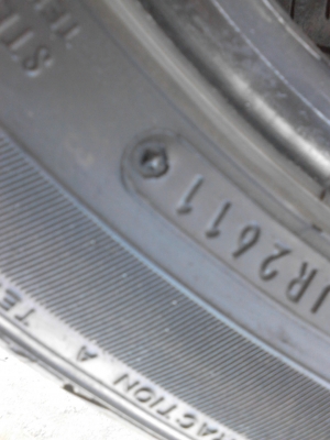 185/55R15 DUNLOP SP SPORT 230  ชุด  4 เส้น TEL.081-427-3941