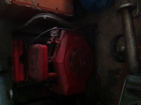 เครื่องสูบน้ำสองสูบ