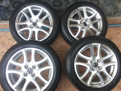ขายล้อแม็กซ์ Mazda2 Top16 ยาง185/55/16 ปี12  4 ล้อ