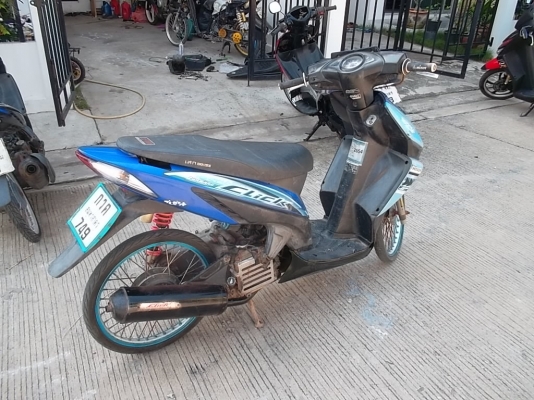 honda click เครื่องเดิมๆคาบูเดิม ติดง่ายขับได้ พร้อมเล่มชุดโอน