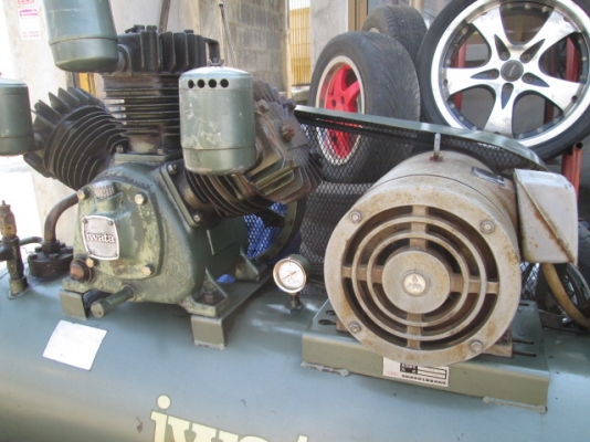 ปั๊มลม IWATA -3สูบ 10แรงม้า