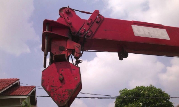 ขายรถบรรทุก 6ล้อ Mitsubishi 240 แรงม้า  พร้อมเอี้ยบเครน5  ตัน Unic