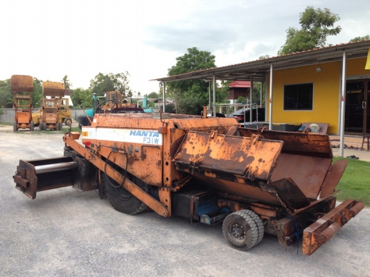 ขายรถปูยาง 3เมตร ล้อยาง HANTA เก่าญี่ปุ่นแท้ ระบบทุกอย่างใช้งานได้ พร้อมลุยงานทันที ขายถูก 086-303-9797 กู๋อ๋า