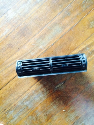 ขายเหมาไปหมดเลยคับอะไหล่E30 2ประตู แท้ทุกชิ้น ขายเหมาไปหมดเลยคับอะไหล่E30 2ประตู แท้ทุกชิ้น