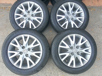 ขายล้อแม็กHonda City Societyขอบ15 พร้อมยางปี12  4 ล้อ