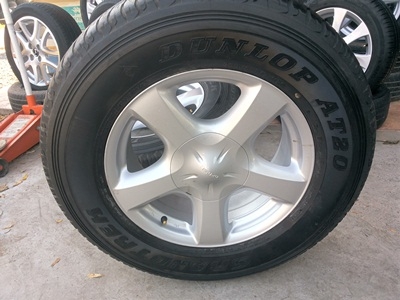 ขายล้อแม็กISUZU All New ขอบ17ยางDUNLOPปี 13 4 ล้อ