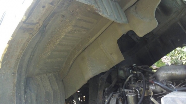 รถฮีโน่ 10 ล้อ  KT - 725 หลังถนน  165 แรงม้า  สนใจติดต่อ  081 - 6079515