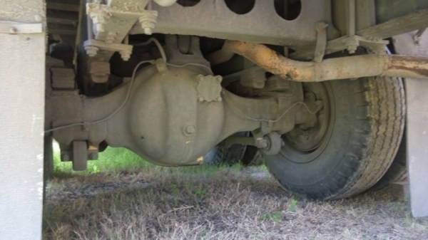 รถฮีโน่ 10 ล้อ  KT - 725 หลังถนน  165 แรงม้า  สนใจติดต่อ  081 - 6079515