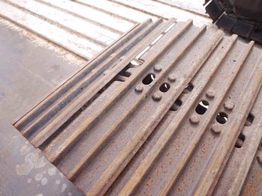 ขาย Komatsu PC 120-6E ใบแทรค 70เซน. สีเดิมๆ สวยสุดๆคันนี้ นำเข้าจากญี่ปุ่นแท้ 1000\% พร้อมใช้งาน ขายถูกๆ 086-303-9797 ขาย Komatsu PC 120-6E ใบแทรค 70เซน. สีเดิมๆ สวยสุดๆคันนี้ นำเข้าจากญี่ปุ่นแท้ 1000\% พร้อมใช้งาน ขายถูกๆ 086-303-9797