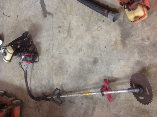 เครื่องตัดหณ้าสายอ่อน