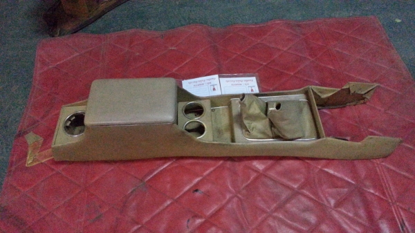 ครอบคันเกียร์ HERO 4X4 เป็นงานสร้างขึ้นของเก่าถอดจากรถ