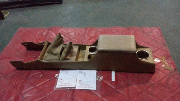 ครอบคันเกียร์ HERO 4X4 เป็นงานสร้างขึ้นของเก่าถอดจากรถ