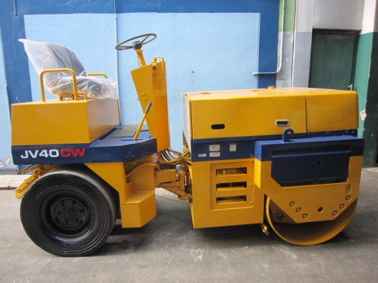 ขาย รถบด 4ตัน KOMATSU รุ่น JV40 CW มือสองญี่ปุ่น