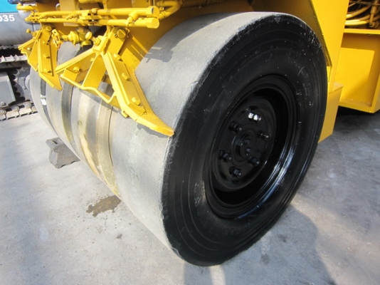 ขาย รถบด 4ตัน KOMATSU รุ่น JV40 CW มือสองญี่ปุ่น ขาย รถบด 4ตัน KOMATSU รุ่น JV40 CW มือสองญี่ปุ่น