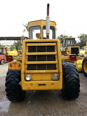 Komatsu 510 นำเข้าจากญี่ปุ่นแท้ มีเอกสารยืนยัน สวยๆครับ ขายถูก 090-986-2521 อ๊อบ