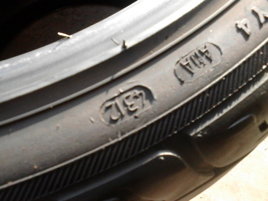 205/45R17 KAISER KENDA RADIAL ปี2012  มี 2 เส้น TEL.081-427-3941