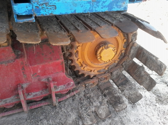 ขายรถเกี่ยวไทยเจริญการช่วงล่าง 12 ht เครื่องยนต์ ้HINO HO7D 195 เทอร์โบ ปั้มไดกิ้น โซ่ d2 ลอนเลอร์ d2 อุ้มปรับระดับ เจ้าของฝากขาย ขายรถเกี่ยวไทยเจริญการช่วงล่าง 12 ht เครื่องยนต์ ้HINO HO7D 195 เทอร์โบ ปั้มไดกิ้น โซ่ d2 ลอนเลอร์ d2 อุ้มปรับระดับ เจ้าของฝากขาย