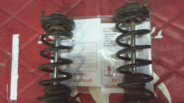 ชุดโช็คหลังพร้อสปริง โซลูน่า มุมส้ม ชุดโช็คหลังพร้อสปริง โซลูน่า มุมส้ม