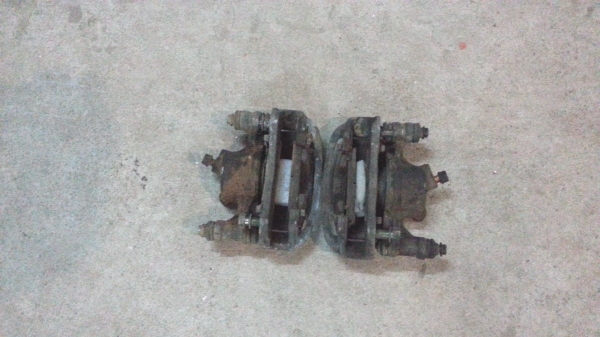 คาลิปเปอร์เบรคหน้า โซลูน่า มุมส้ม