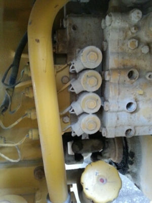 รถตักล้อยาง WA200-1-30824