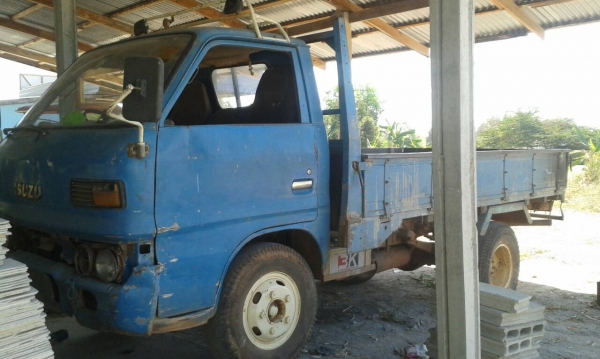 หกล้อ อีซูซุ TL85ช่วงสั้น สภาพดีใช้งานตลอดวิ่งไกลสะบาย&hellip; ทะเบียน ม79 แล้ว