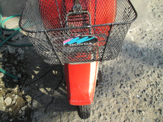 สวยมากๆครับ  ไม่มีบิ่นไม่มีแตก   ขออนุญาตขายถูกครับ