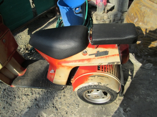 สวยมากๆครับ  ไม่มีบิ่นไม่มีแตก   ขออนุญาตขายถูกครับ