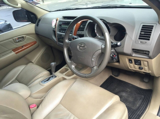 ขายฟอร์จูนเนอร์ สีเทา ปี 2009 เครื่อง 2.7 เบนซิล ออโต้ขับ 2 ขายฟอร์จูนเนอร์ สีเทา ปี 2009 เครื่อง 2.7 เบนซิล ออโต้ขับ 2