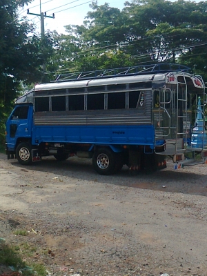 6 ล้อโดยสาร 4.30 เมตรพร้อมใช้ซื้อไปใช้งานคร่อง