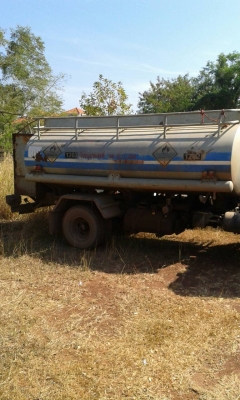 ^**ราคาใหม่ 365,000บ.นะครับ**^หกล้อ ฮีโน้ Km777หัวFc บรรทุกน้ำมัน ถัง7,000ลิตร อุปกรณ์ครบ^**ทำเป็นรถน้ำเหมาะเลย**^ครับ เอกสารทะเบียนพร้อมโอน&hellip;ได้ทุกจังหวัด&hellip;เด้อคร๊าบ