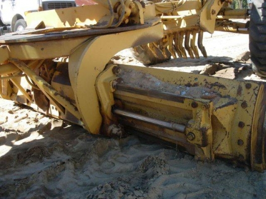 รถเกรด Caterpillar 140H #2ZK00517 สต็อกเราที่อเมริกา สนใจโทร. 080-6565422 (หนิง)